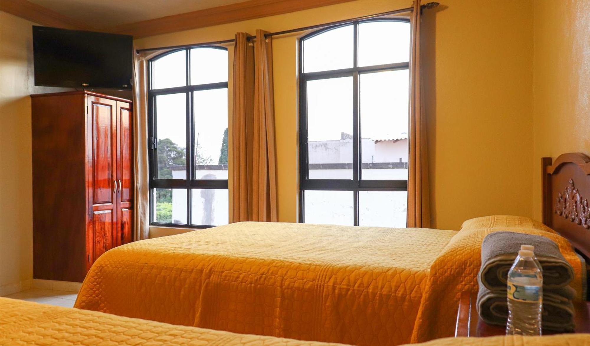 Hotel Coroneo ภายนอก รูปภาพ