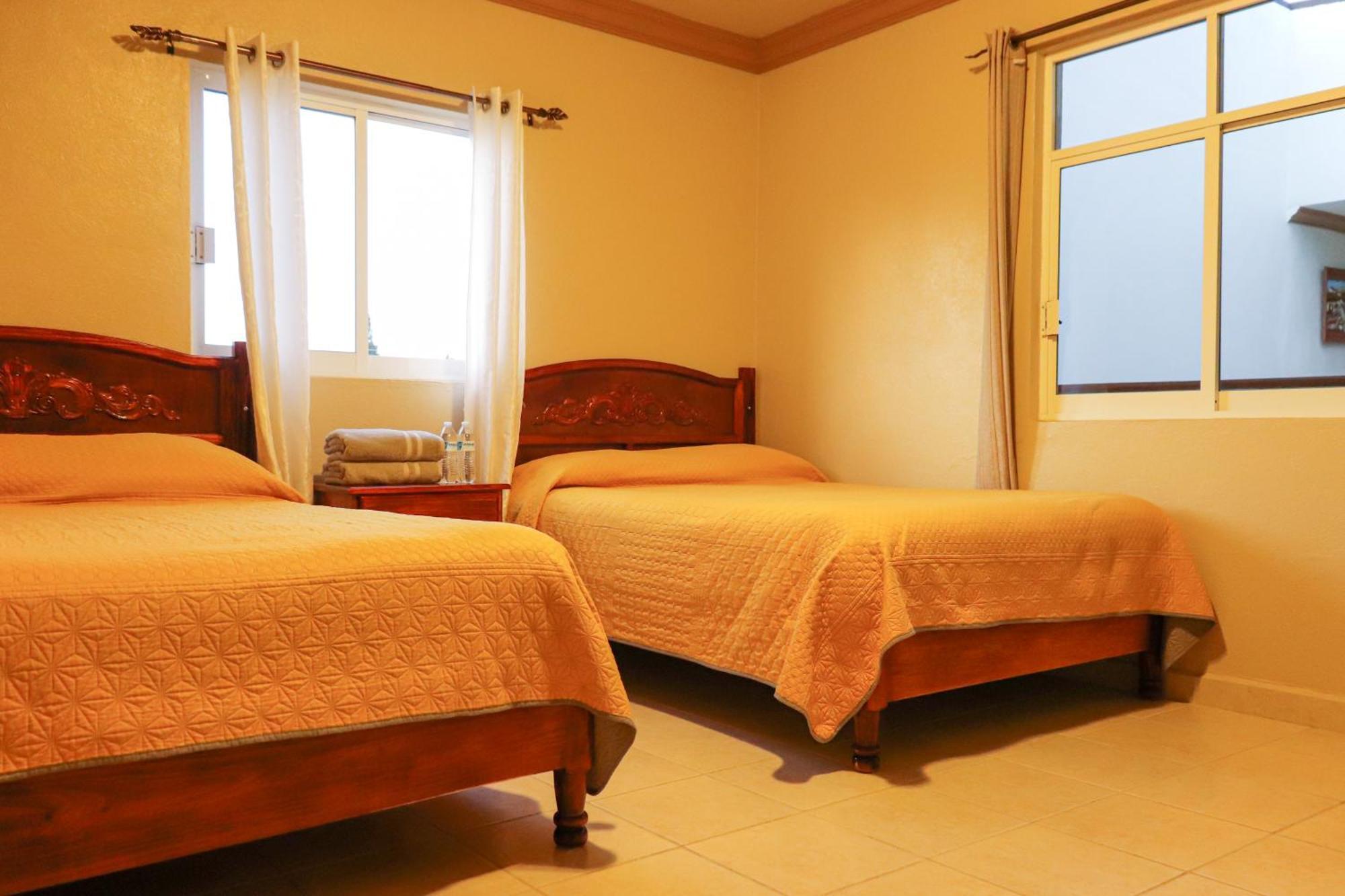 Hotel Coroneo ภายนอก รูปภาพ